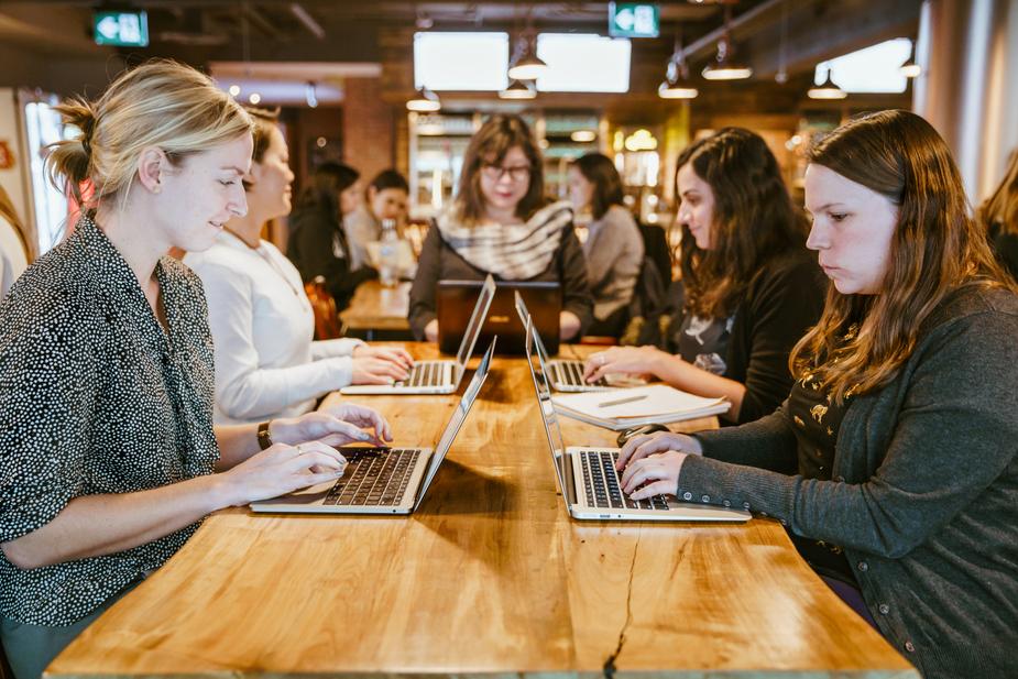 laptop ladies